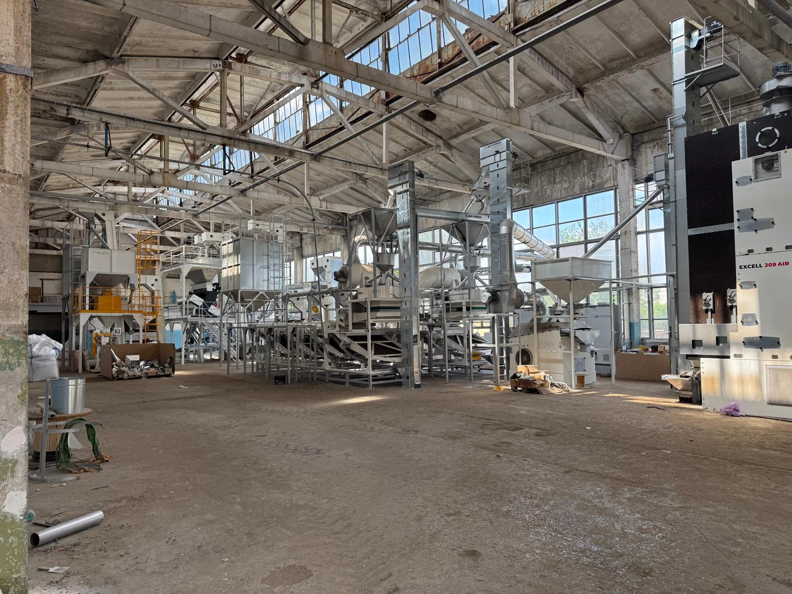 Echipamente din fabrica de procesare a companiei